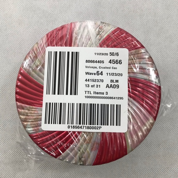 Voluspa CRUSHED CANDY CANE Candle Flawed - Picture 2 of 5